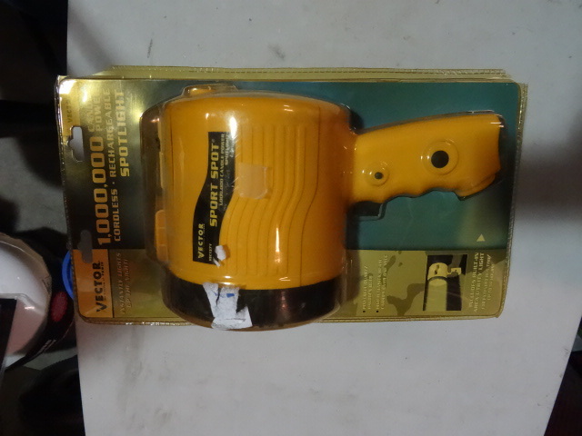lot 38 image: NEW Vector 1,000,000 Candle Power Cordless Rechargeable Sport Spotlight