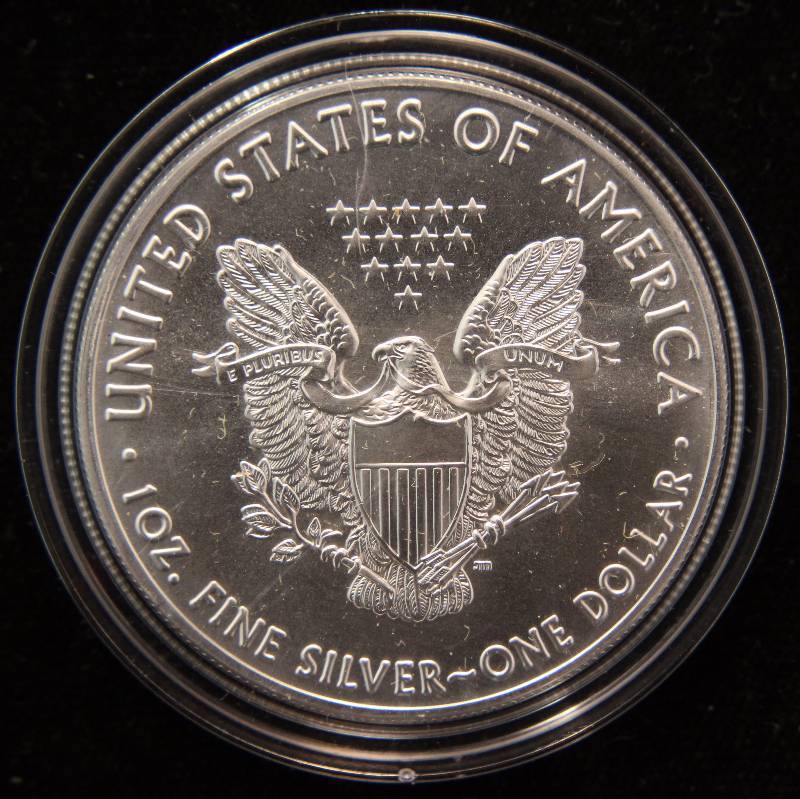 2016 AMERICAN SILVER EAGLE 1 TROY OZ. .999 FINE SILVER DOLLAR IN AIRTITE CAPSULE