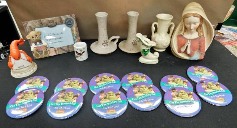 vintage cramic and button collectibles