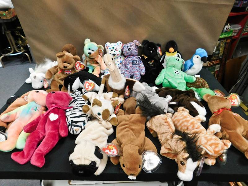 25 beanie babies