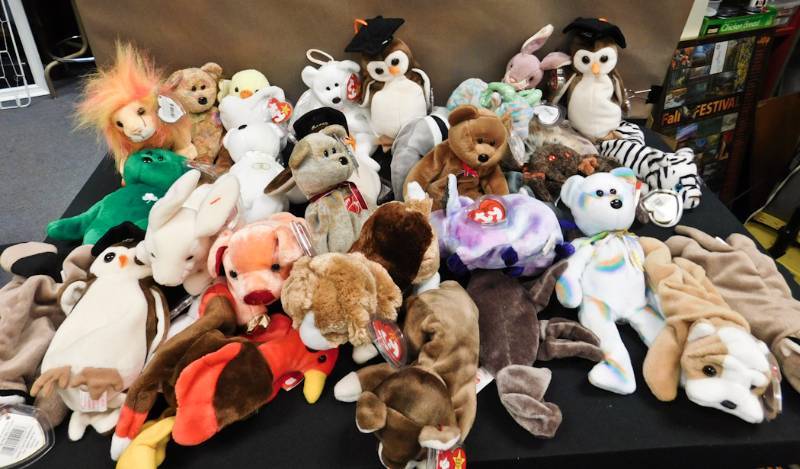 approx 25 beanie babies
