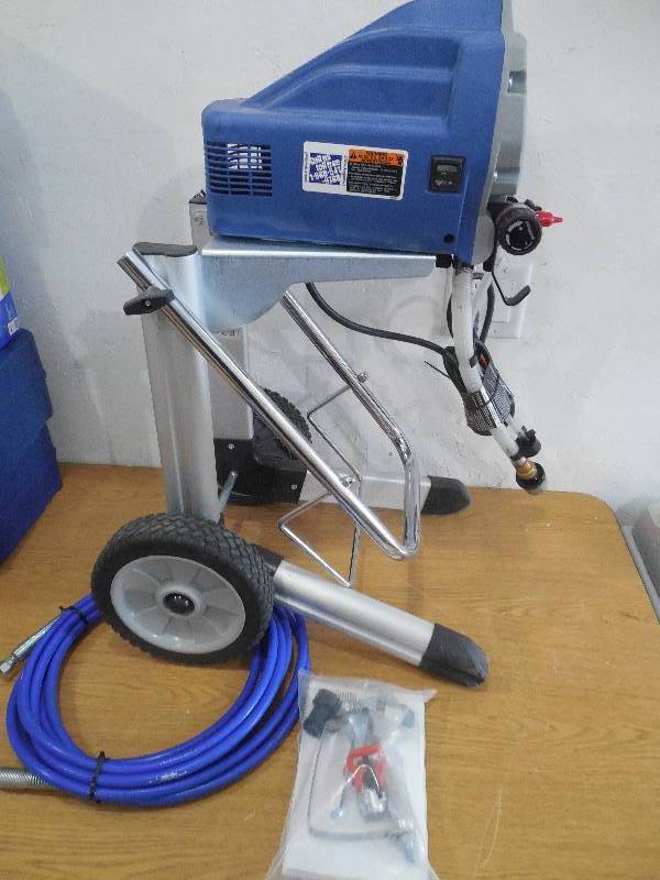 lot 44 image: Graco X7 Airless Paint Sprayer