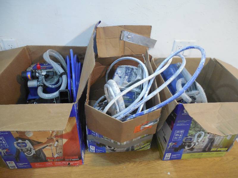 lot 70 image: (3) GRACO AIRLESS PAINT SPRAYERS FOR PARTS OR REPAIR