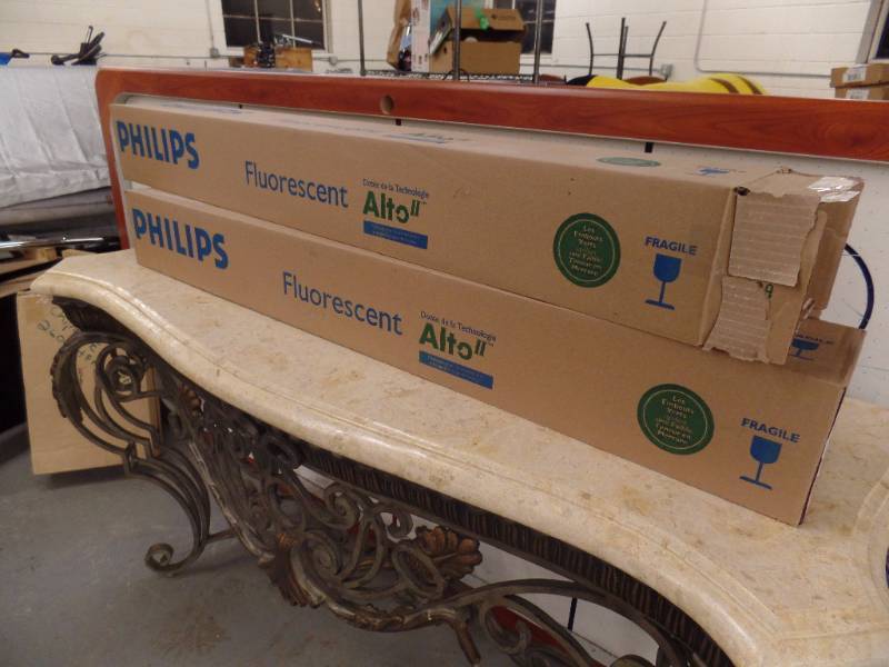 T-8 Fluorescent Tubes