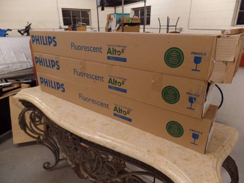 T-8 Fluorescent Tubes