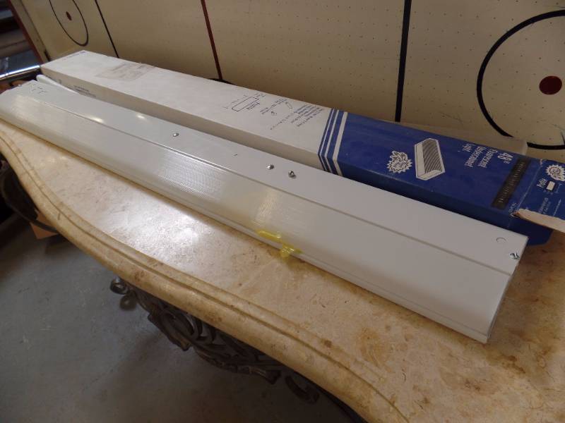 Under Cabinet Direct Wire Light Fixtures