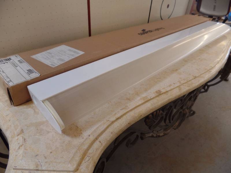 Under Cabinet Light FIxtures