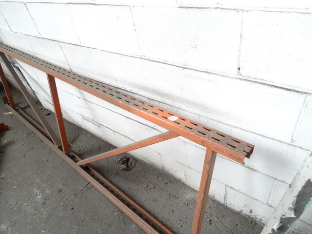 lot 35 image: 3 paltier uprights. 28 x 96...