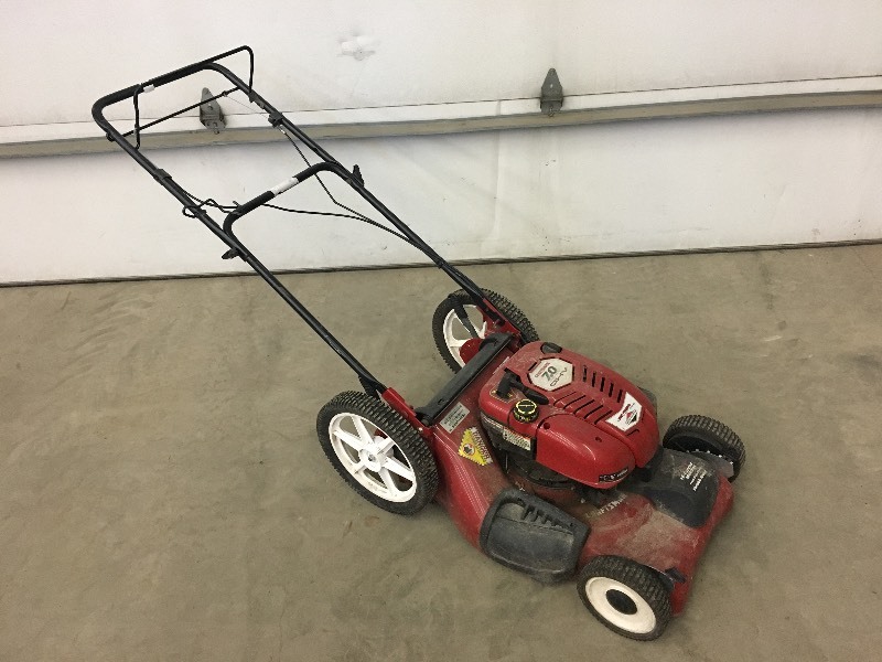 lot 2 image: Craftsman Self-Propelled 21 Lawn M...