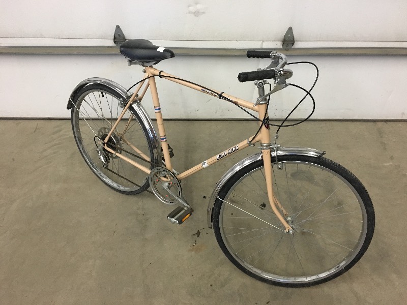 lot 6 image: Vintage Road King Town N Country B...
