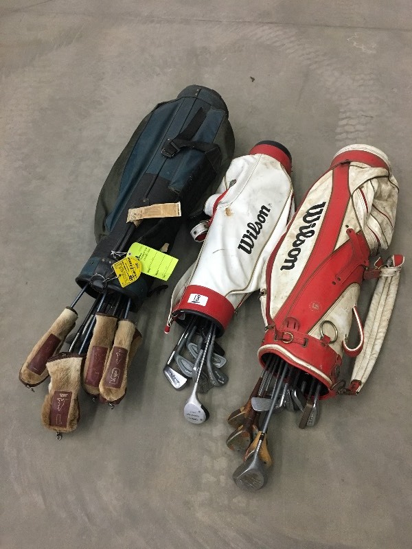 lot 18 image: Lot Of (3) Vintage Golf Club & Bag ...
