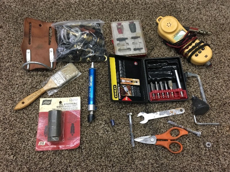 lot 32 image: Tote Of Assorted Test Meter, Bit S...