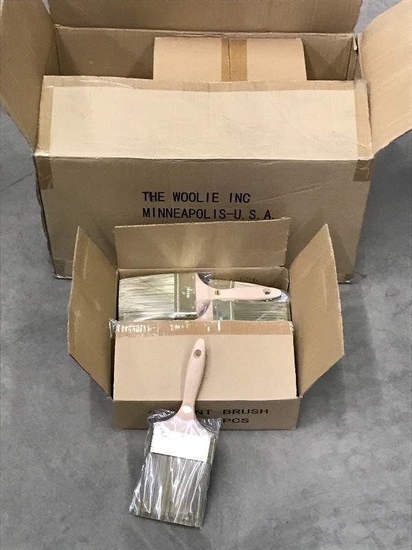 lot 48 image: New Case Of 4 Paint Brushes, 72-Pi...