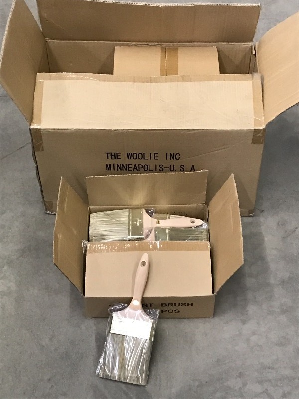 lot 51 image: New Case Of 4 Paint Brushes, 72-Pi...