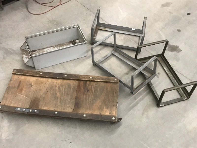 lot 59 image: Lot Of Floor Creeper, Steel Bin Wi...