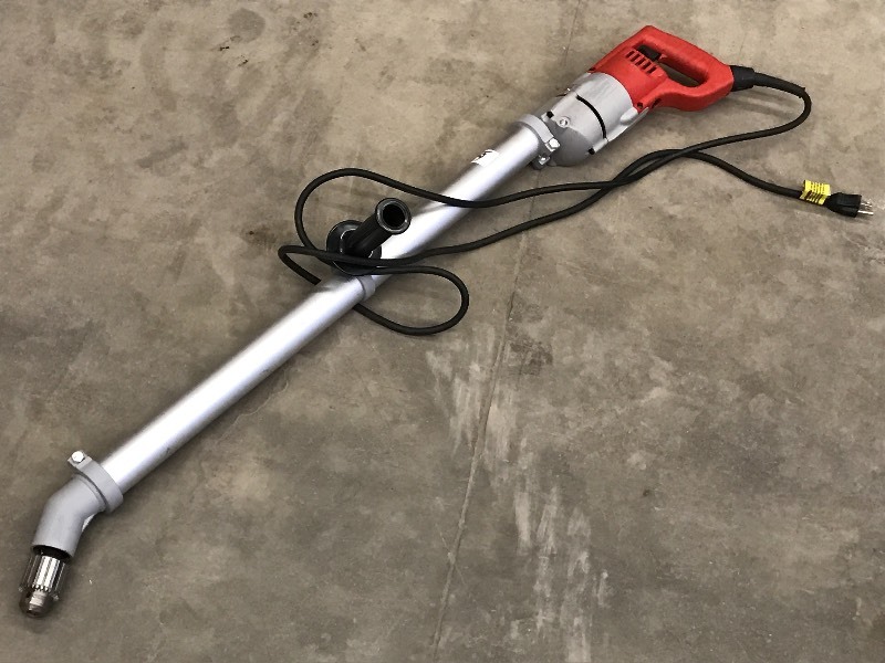 lot 68 image: Like New Milwaukee 12 Long-Reach ...