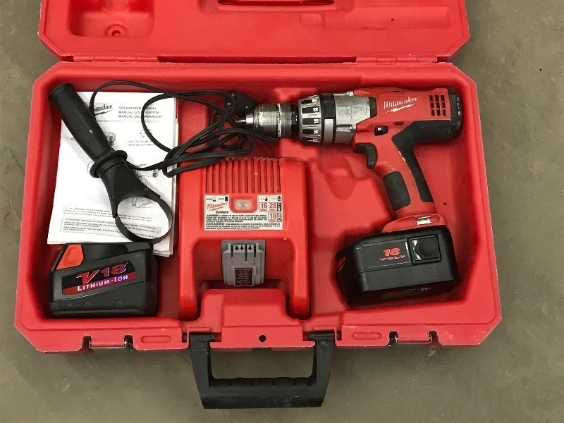 lot 72 image: Milwaukee 18Volt 12 Hammer Drill ...
