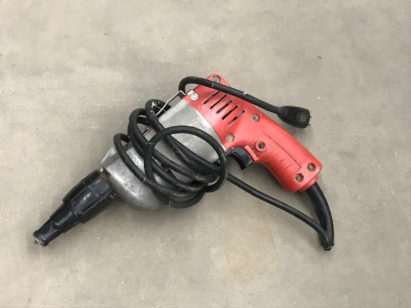 lot 77 image: Milwaukee 120Volt ScrewShooter ...