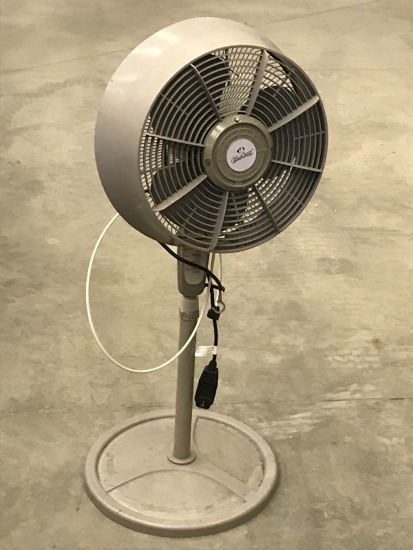 lot 91 image: Wind-Chase 3-Speed Floor Fan ...
