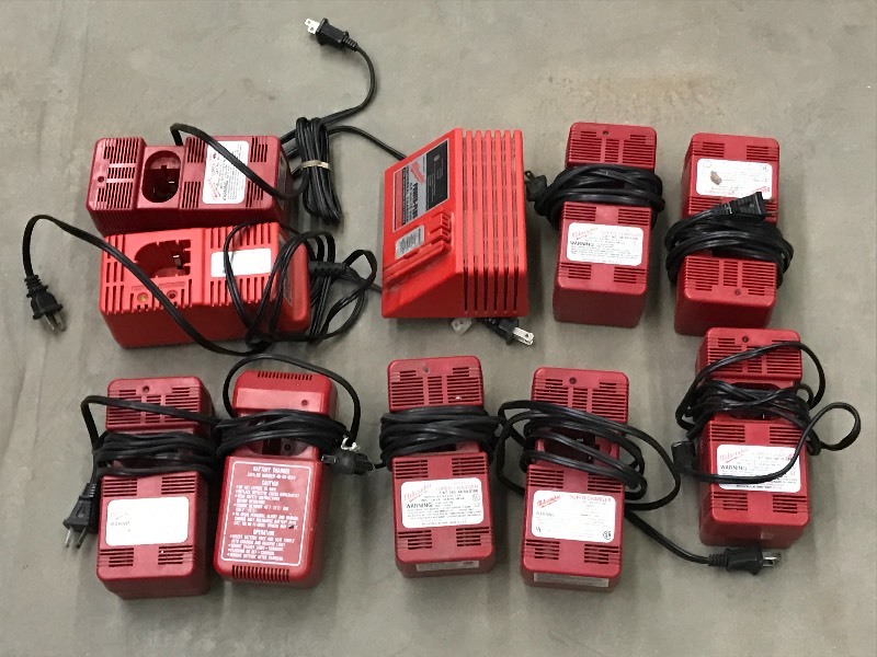 lot 103 image: Box Of Assorted Milwaukee Battery C...
