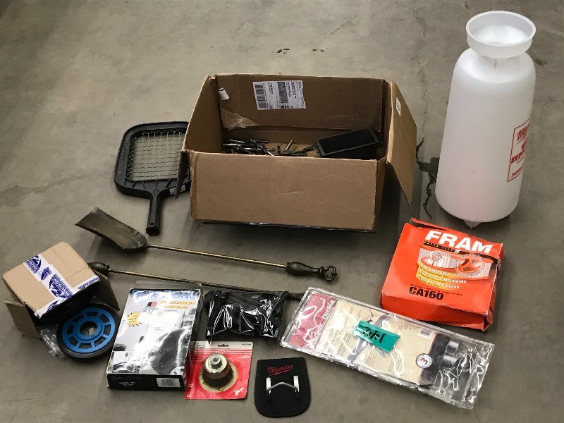 lot 109 image: Box Of Assorted Sprayer Tank, Air ...