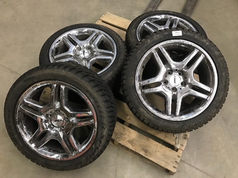 lot 110 image: (4) TSW 5-Lug Chrome Wheels With Li...