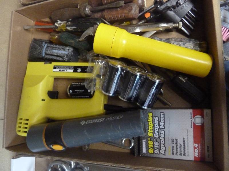 lot 9 image: Tool Lot
