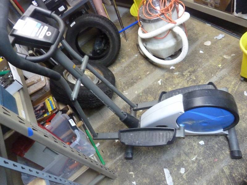 lot 20 image: Eliptical Exercise Machine