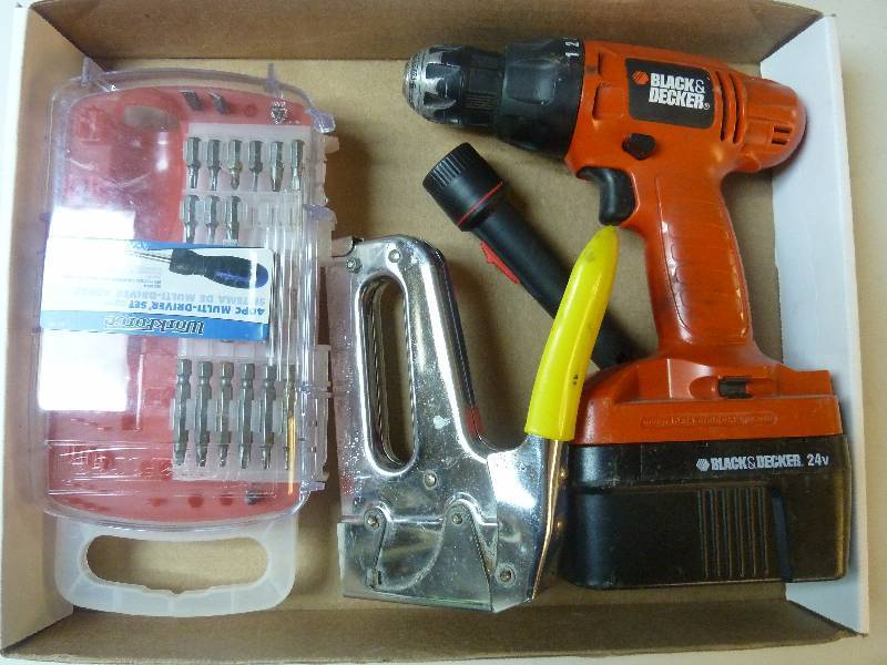 lot 60 image: Tool Lot