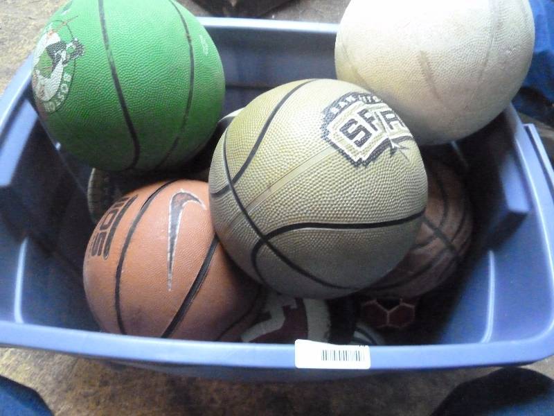 lot 79 image: Sporting Goods