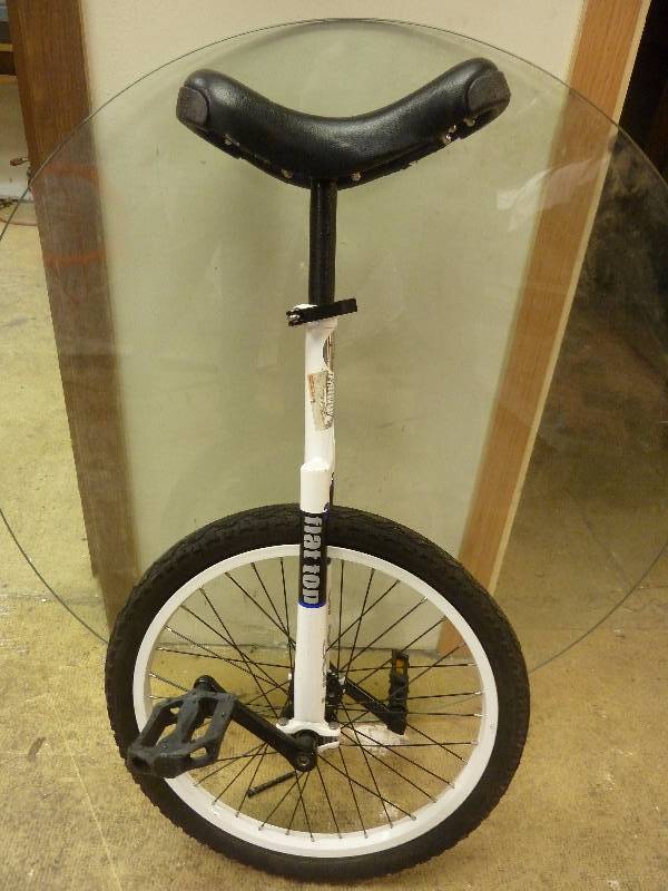lot 104 image: Unicycle