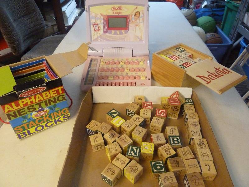 lot 108 image: Kids Toys