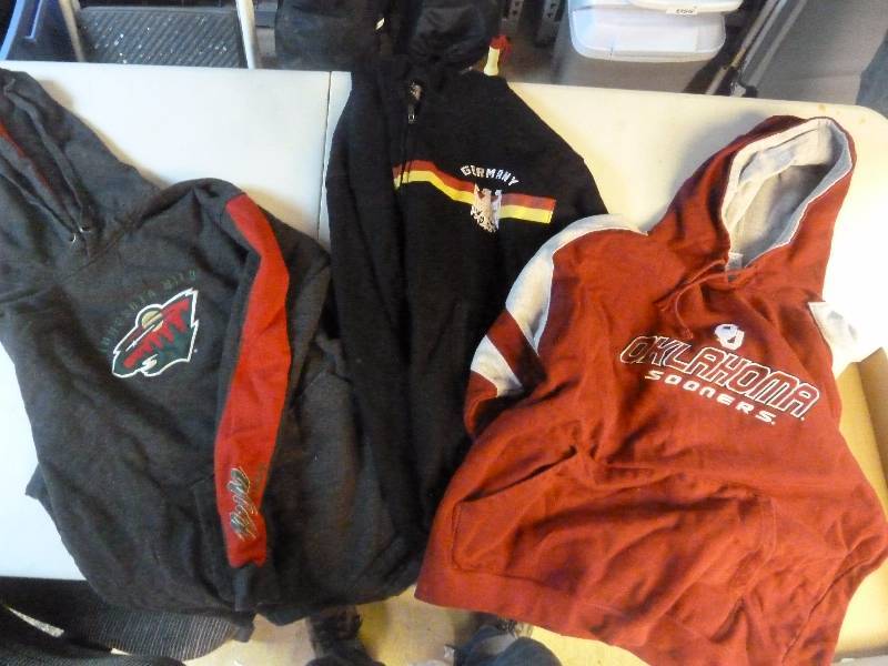 lot 138 image: Sweat Shirts