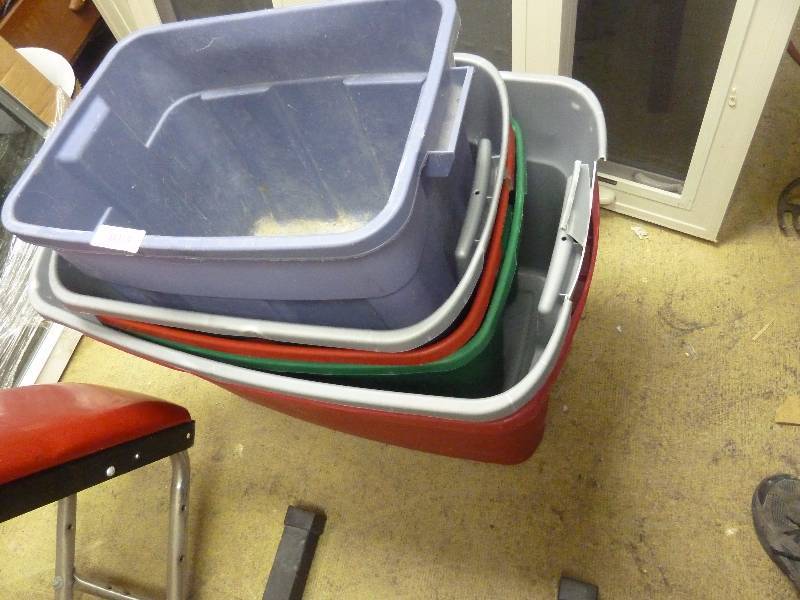 lot 177 image: Totes without Lids