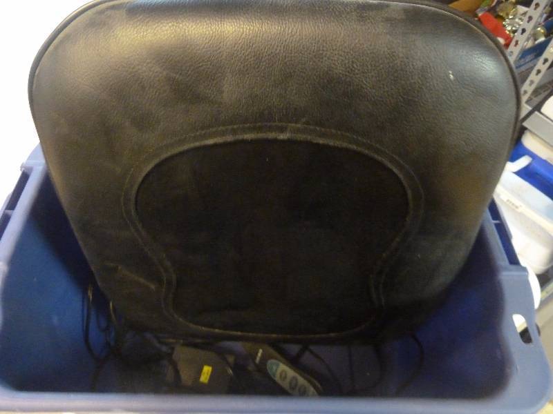 lot 119 image: Back Massager and Neck Exerciser