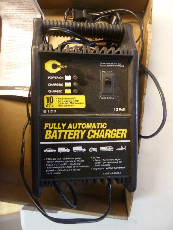 lot 120 image: Battery Charger