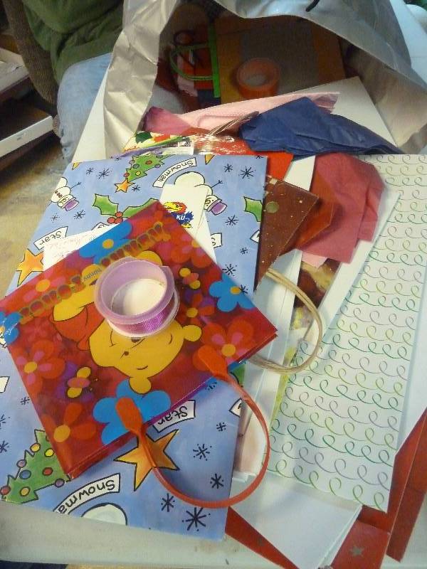 lot 123 image: Large Lot of Gift Bags