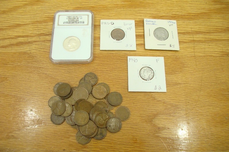 Lot of Collectible US Coins, Silver Dime, 1920s Wheat Pennies, etc.
