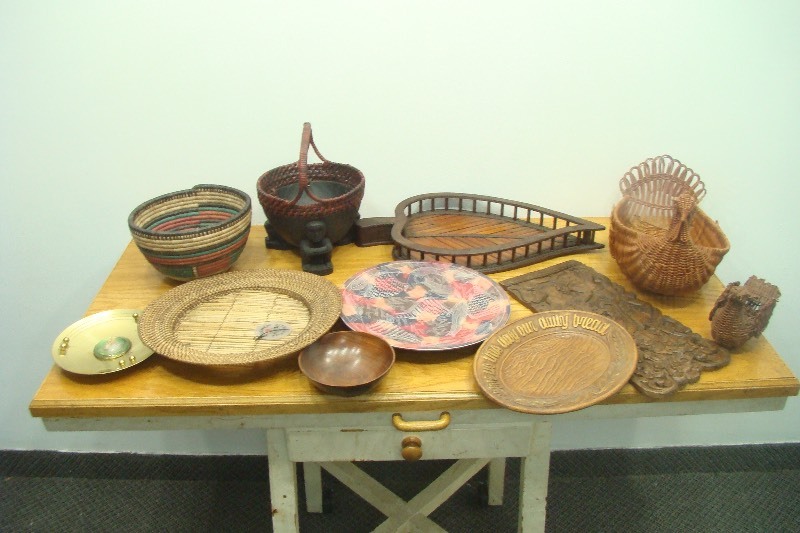 Large Lot of Wood, Woven, Carved, etc. Baskets, Bowls, Plates, etc.