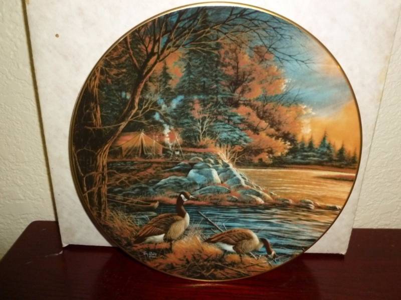 lot 75 image: Terry Redlin Collector Plate