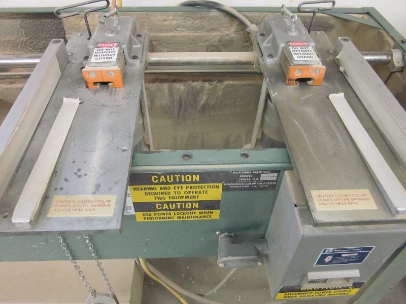 lot 10 image: Double Demountable Routing Machine