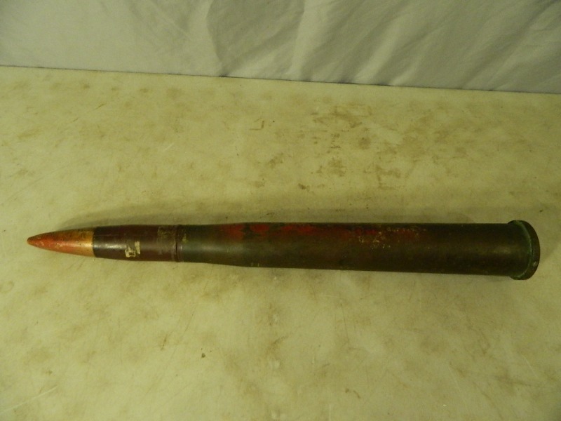 lot 17 image: 40MM Artillery