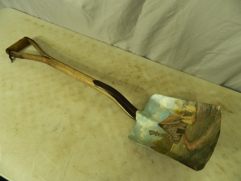 lot 36 image: Handpainted Shovel