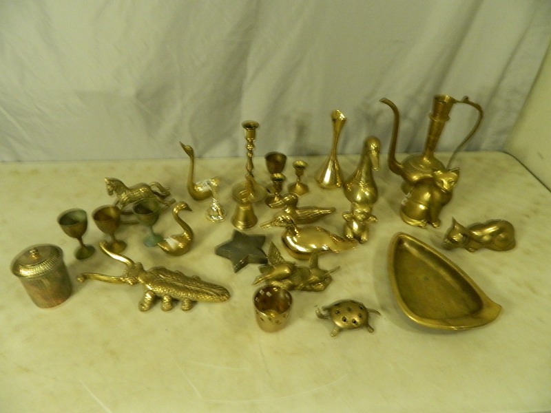 lot 50 image: Metal Items