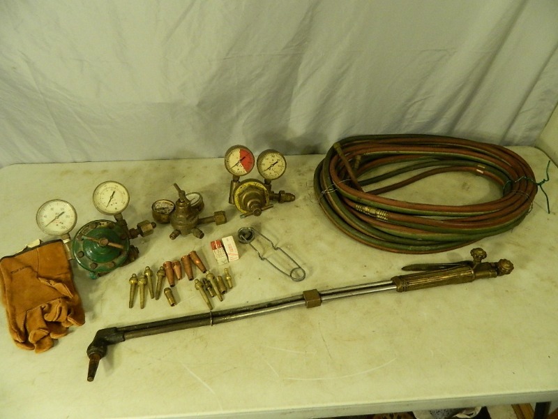 lot 55 image: Cutting Torch, Gauges, Hose, Etc