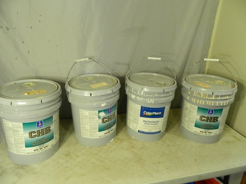 lot 77 image: 4 x 5 Gallons of Paint