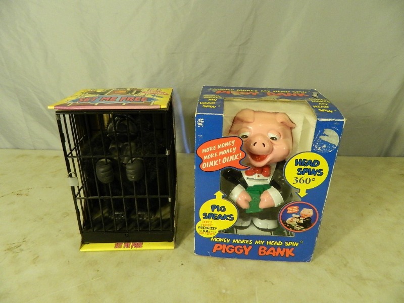 lot 107 image: 2 Vintage Toys