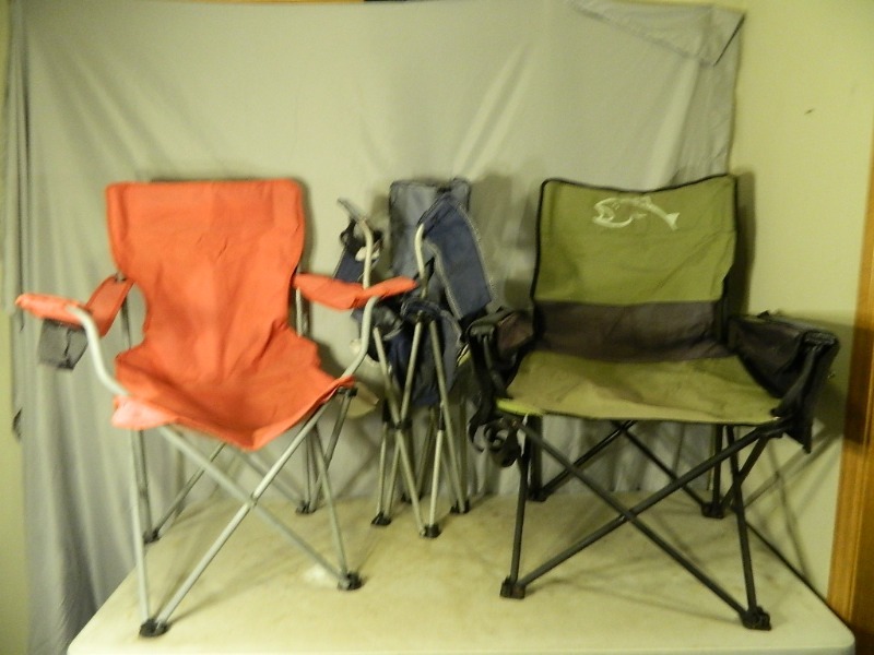 lot 112 image: 3 Bag Chairs