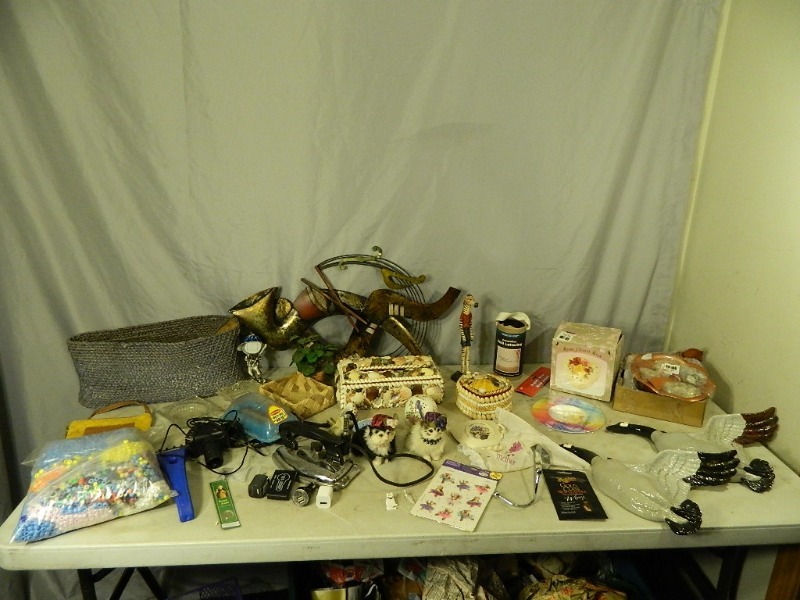 lot 209 image: Decor, Vintage Iron, and More