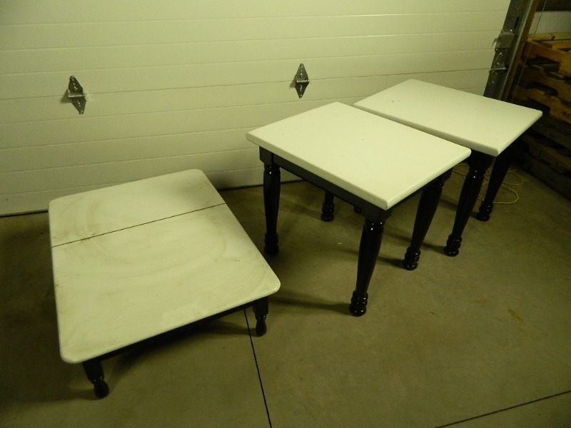 lot 171 image: Coffee Table and End Tables